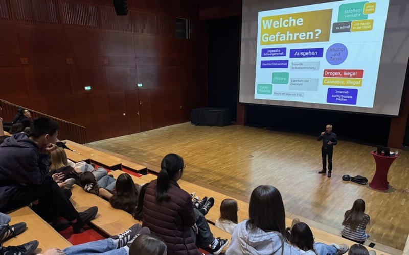 Safety First fr Schler und Eltern